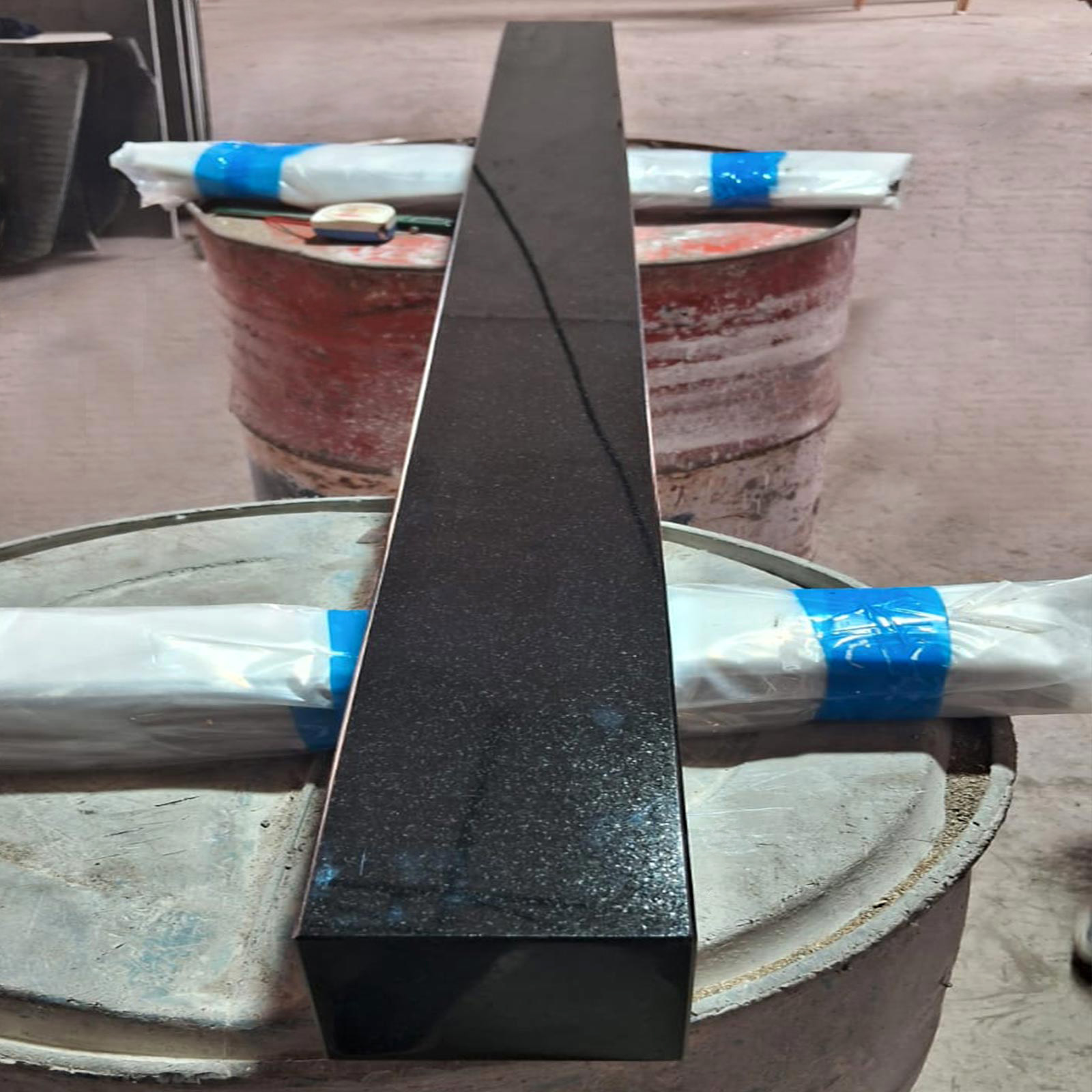 Square kerb