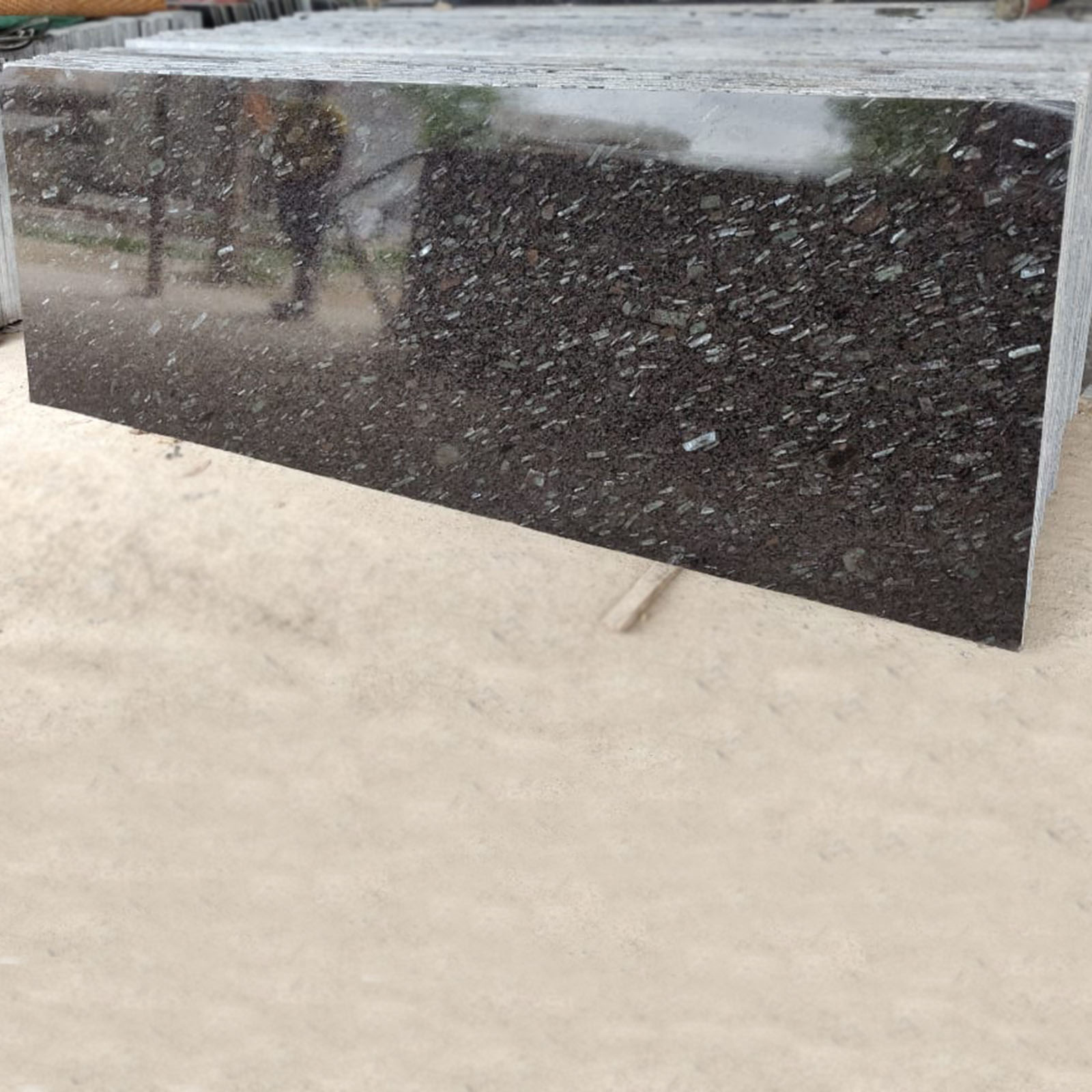 Flash blue granite cutter slab