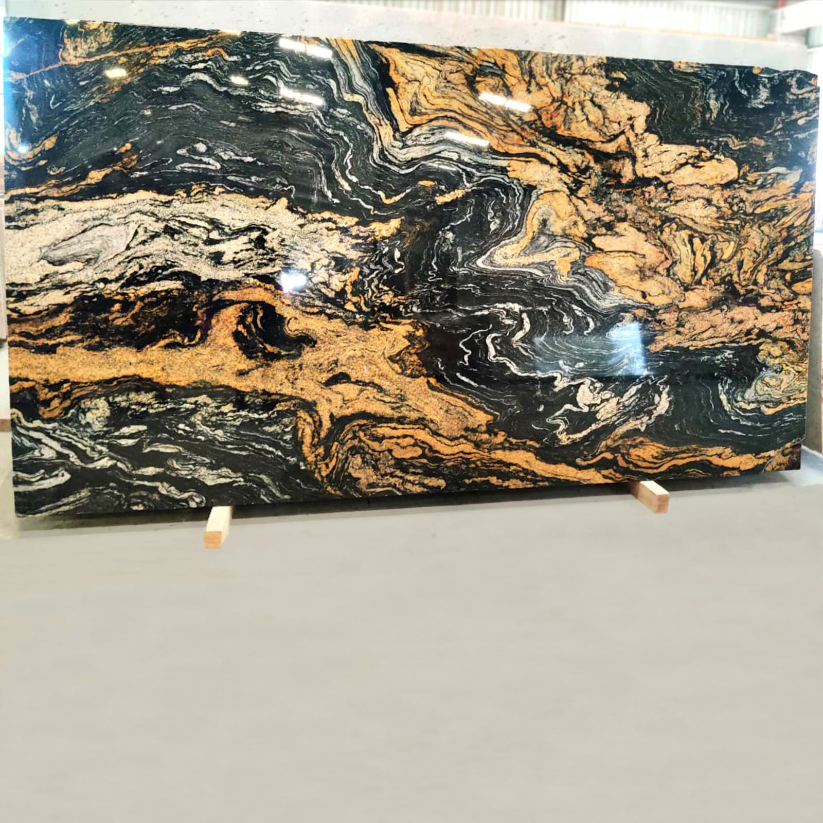 Fusion gold gangsaw slab